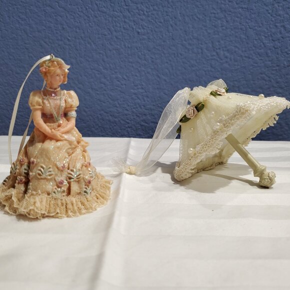 Southern Belle Hanging Ornament/Parasol Hanging Ornament with Lace & Pearls - Picture 1 of 11
